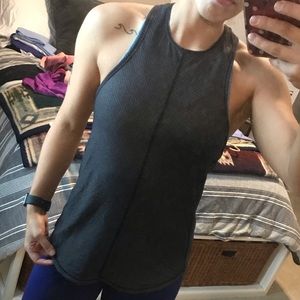 Lululemon size 4 high neck tank